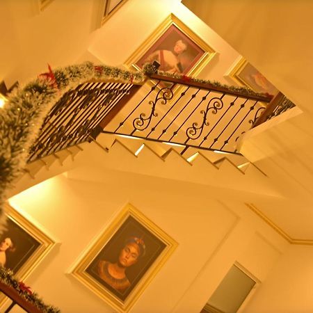 Negombo New Queen'S Palace エクステリア 写真