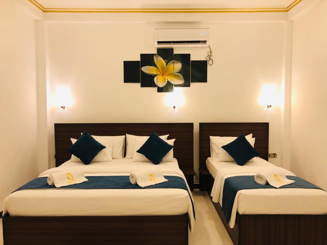 Negombo New Queen'S Palace エクステリア 写真