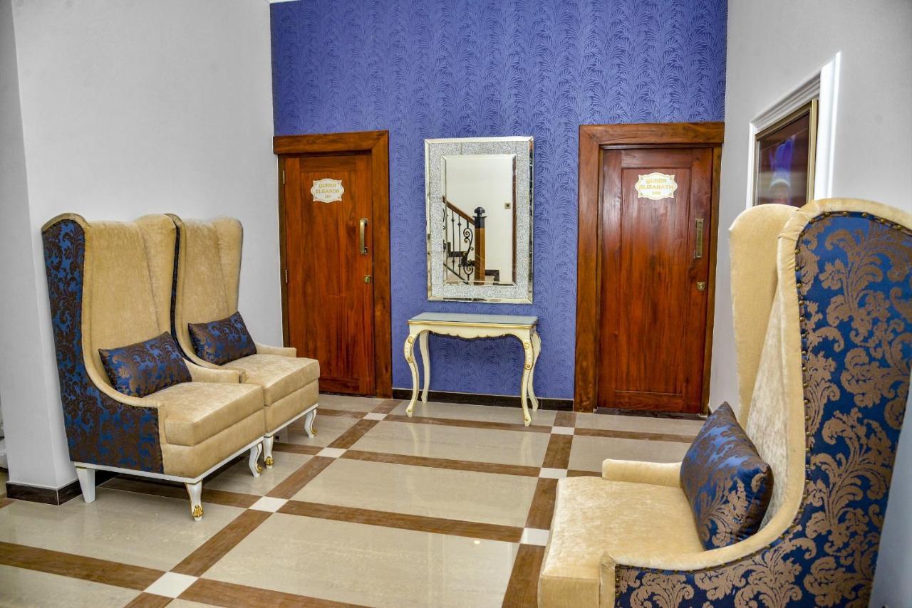 Negombo New Queen'S Palace エクステリア 写真
