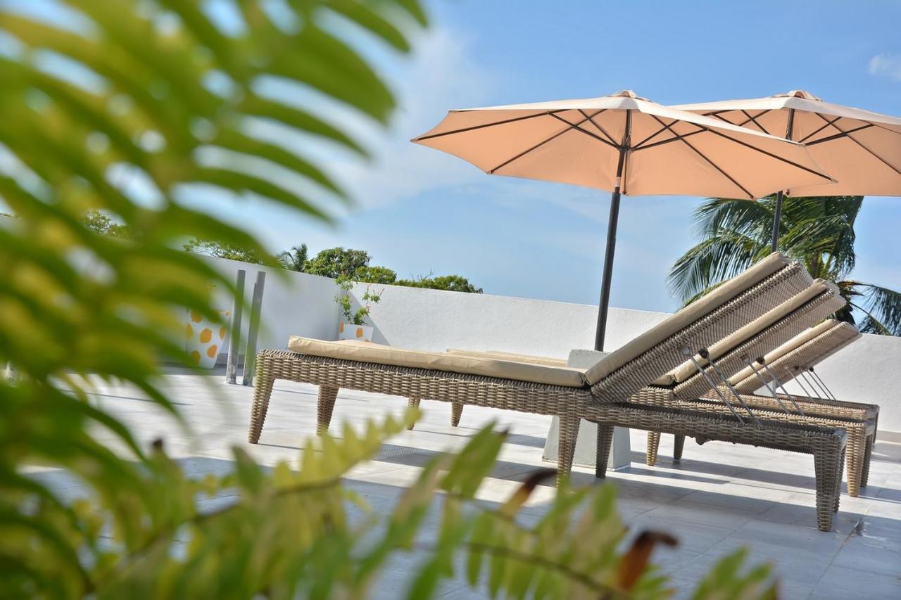 Negombo New Queen'S Palace エクステリア 写真